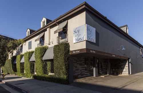 West Los Angeles Hotel | L.A. Sky Boutique Hotel