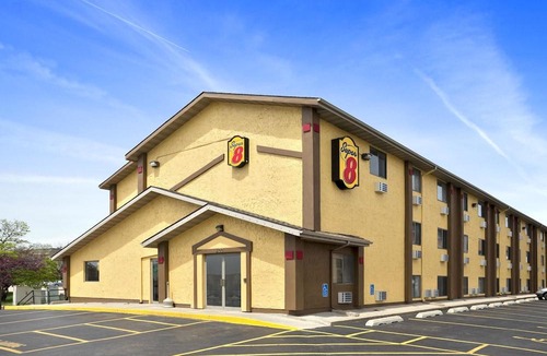 Southwest Area Hotel | Baymont by Wyndham Cedar Rapids