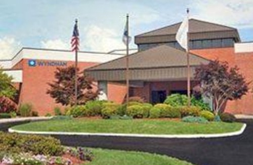 Andover Hotel | DoubleTree by Hilton Boston-Andover