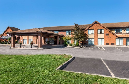Brantford Hotel | Comfort Inn Brantford