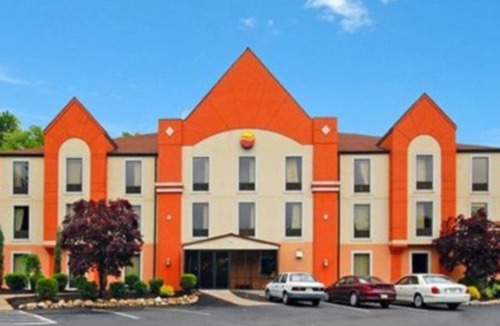South Hills Hotel | Comfort Inn Pittsburgh