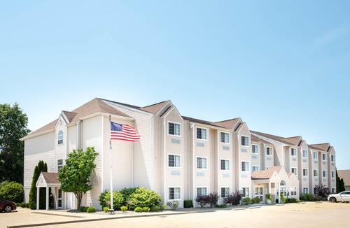 Springfield Hotel | Microtel Inn & Suites by Wyndham Springfield