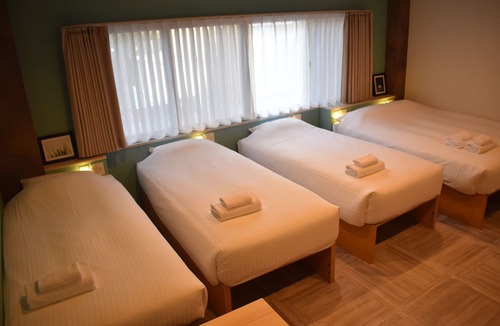 Higashishinsaibashi Hotel | Shinsaibashi House