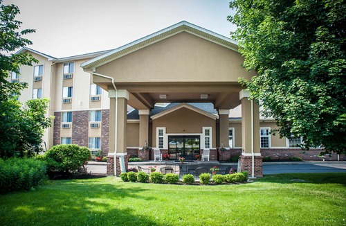 Amherst Hotel | Comfort Inn University