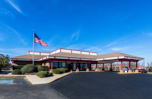 Dublin Hotel | Econo Lodge Inn & Suites Conference Center