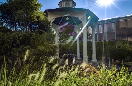 Danbury Hotel | Ethan Allen Hotel