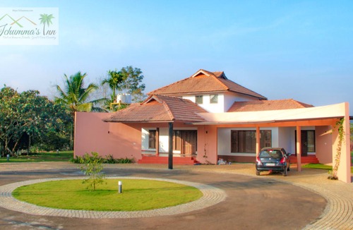 Thavinhal Hotel | Ichumma's Inn