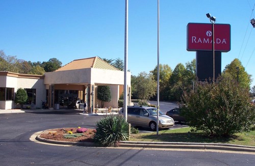 Barium Springs Hotel | Ramada by Wyndham Statesville