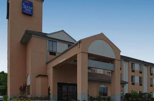 South Tulsa Hotel | Best Western Plus Tulsa Woodland Hills Hotel and Suites