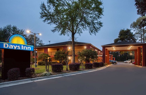 Northwest Pensacola Hotel | Days Inn by Wyndham Pensacola West