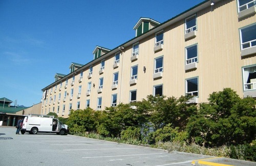 Squamish Hotel | Mountain Retreat