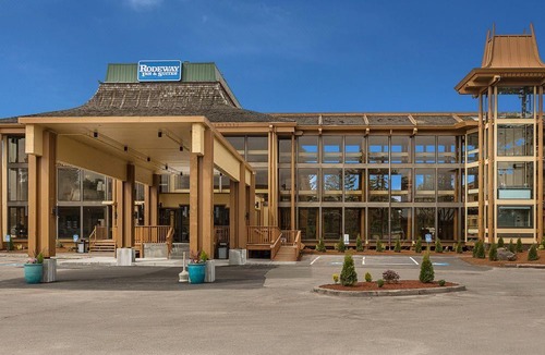 Cedar Hills Hotel | Rodeway Inn & Suites Hwy 217 & 26 W