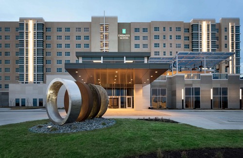 Olathe Hotel | Embassy Suites Kansas City/Olathe