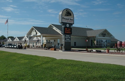 La Plata Hotel | Depot Inn & Suites