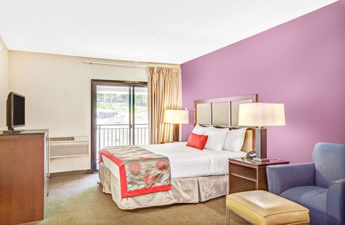 Rockaway Hotel | Ramada by Wyndham Rockaway