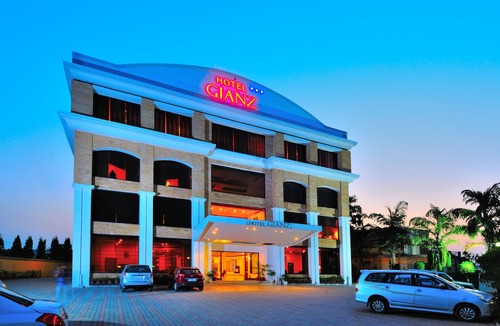 Nalagarh Hotel | Hotel Gianz