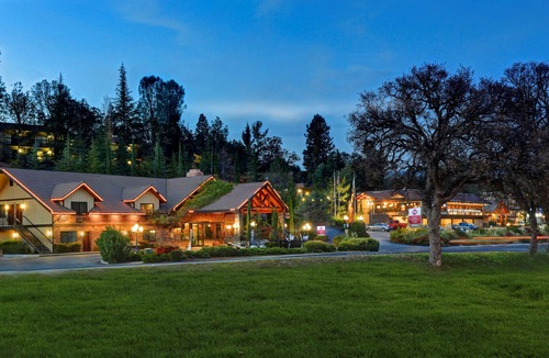 Oakhurst Hotel | Best Western Plus Yosemite Gateway Inn