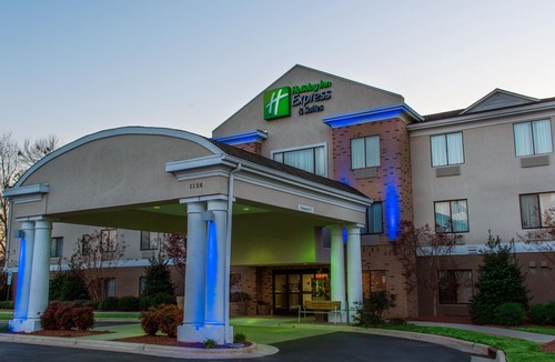 Kinston Hotel | Holiday Inn Express Hotel & Suites Kinston, an Ihg Hotel