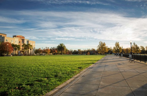 Fairfield Hotel | Hampton Inn & Suites Suisun City Waterfront