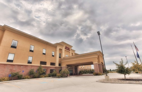Middlebury Hotel | Hampton Inn & Suites Middlebury