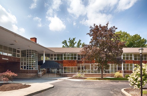 Red Oaks Mill Hotel | Best Western Plus The Inn & Suites at the Falls