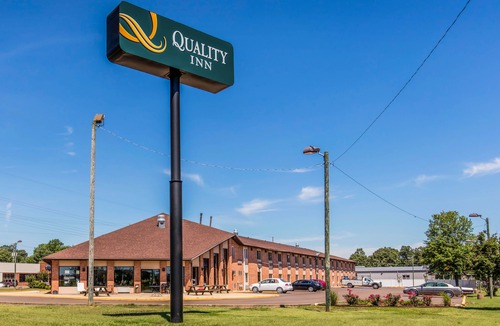 Batesville Hotel | Quality Inn Batesville