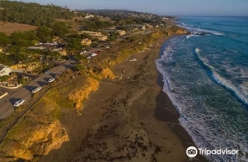 San Simeon Hotel | Pelican Inn & Suites