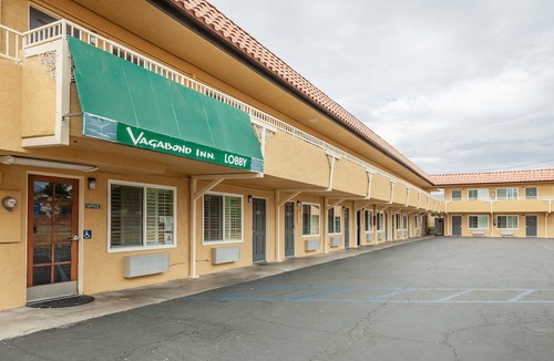Hemet Hotel | Vagabond Inn Hemet