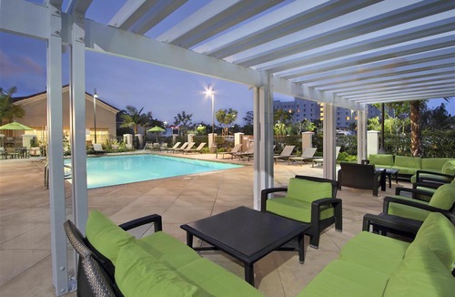 Oxnard Hotel | Homewood Suites by Hilton Oxnard/Camarillo