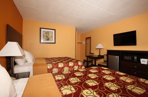 West Glens Falls Hotel | Days Inn by Wyndham Queensbury/Lake George
