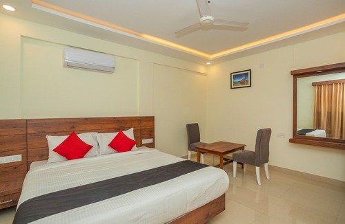 Sheshadripuram Hotel | Capital O 13184 Savi International