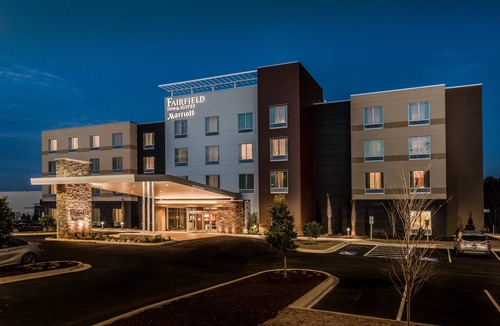Florence Hotel | Fairfield Inn & Suites by Marriott Florence I-20