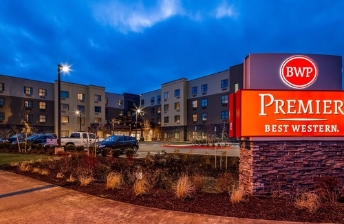 Vancouver Hotel | Best Western Premier Hotel at Fisher's Landing
