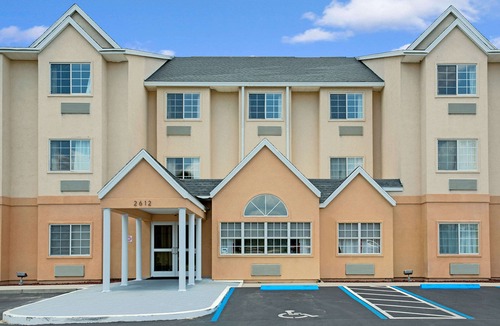 Bushnell Hotel | Microtel Inn & Suites by Wyndham Bushnell