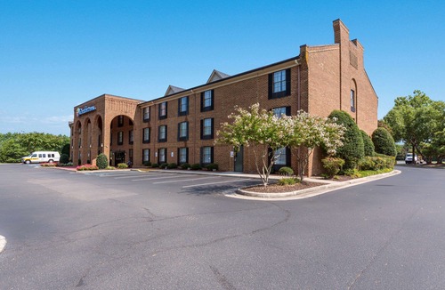 Central Newport News Hotel | Comfort Inn Newport News - Hampton I-64