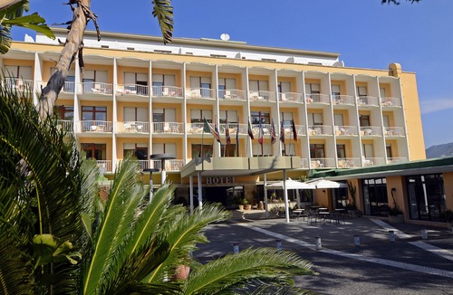 Seiano Hotel | Grand Hotel Moon Valley