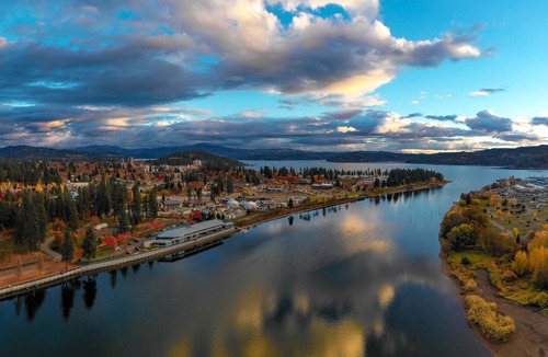 Garden District Hotel | Resort City Inn Coeur d'Alene