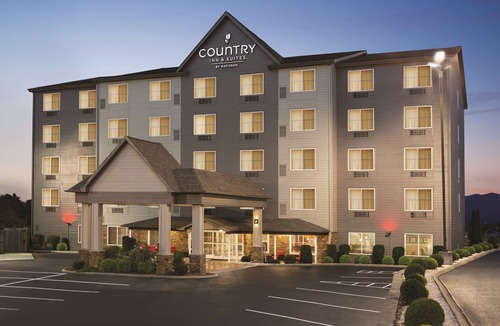 Wytheville Hotel | Country Inn & Suites by Radisson, Wytheville, VA