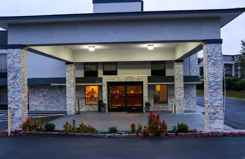 Cleveland Hotel | Quality Inn Cleveland