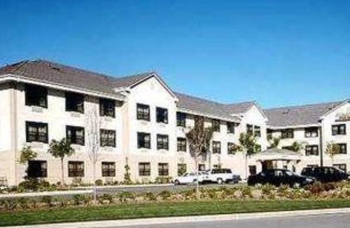 Greensboro Hotel | Extended Stay America Suites - Greensboro - Wendover Ave - Big Tree Way