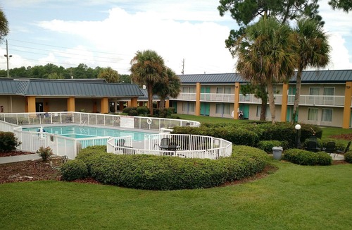 Thomasville Hotel | Quality Inn & Suites Conference Center Thomasville