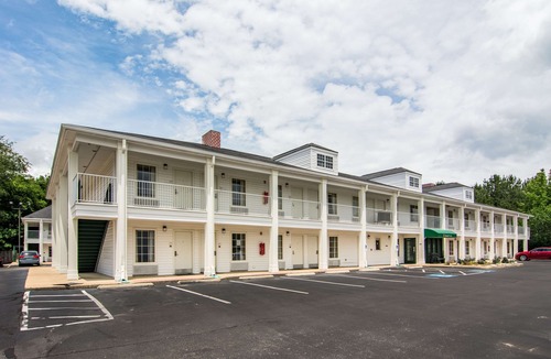 Jasper Hotel | Quality Inn Jasper Hwy 78