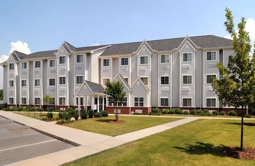 Normal Hotel | Microtel Inn & Suites Huntsville