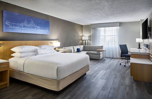 Norfolk - Virginia Beach Hotel | Delta Hotels by Marriott Norfolk Airport