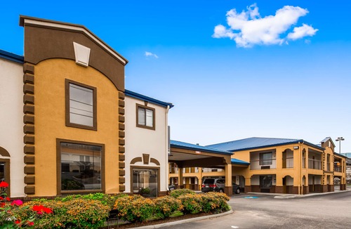 Lookout Valley Neighborhood Association Hotel | Best Western Royal Inn