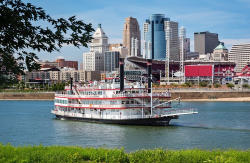 Covington Hotel | Holiday Inn Cincinnati-Riverfront, an Ihg Hotel