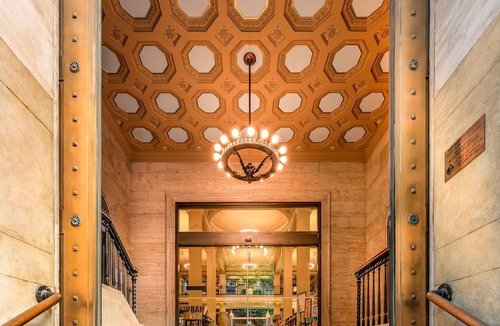 Melbourne Central Business District Hotel | Treasury on Collins Apartment Hotel
