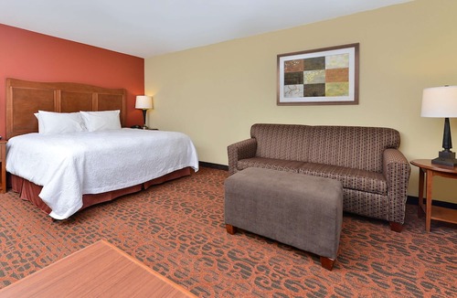 Ottumwa Hotel | Hampton Inn Ottumwa