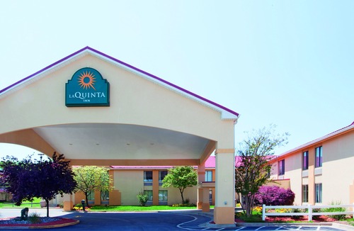 Waldorf Hotel | La Quinta Inn by Wyndham Waldorf