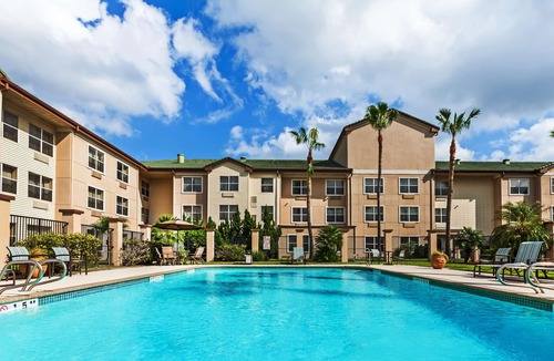 Brownsville Hotel | Homewood Suites by Hilton Brownsville
